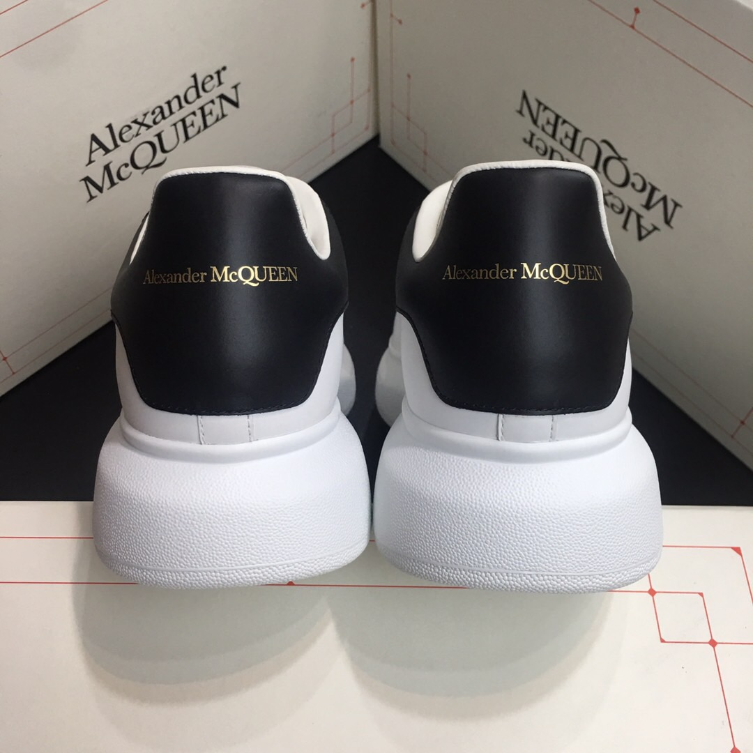 Alexander McQueen Oversized 'Black'