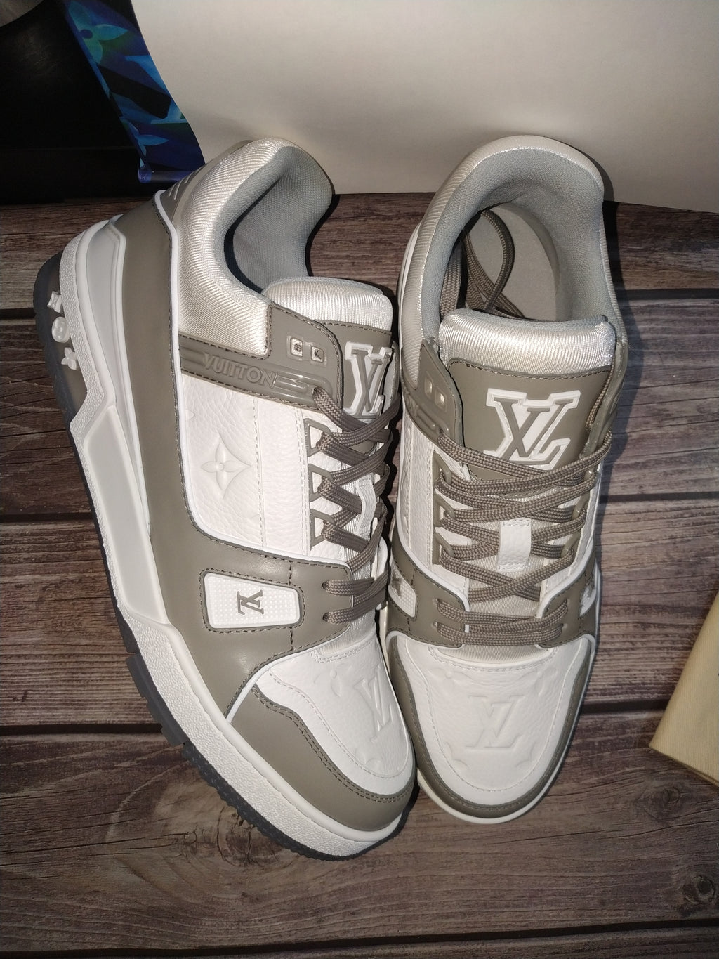 Louis Vuitton LV Trainer 'White Grey'