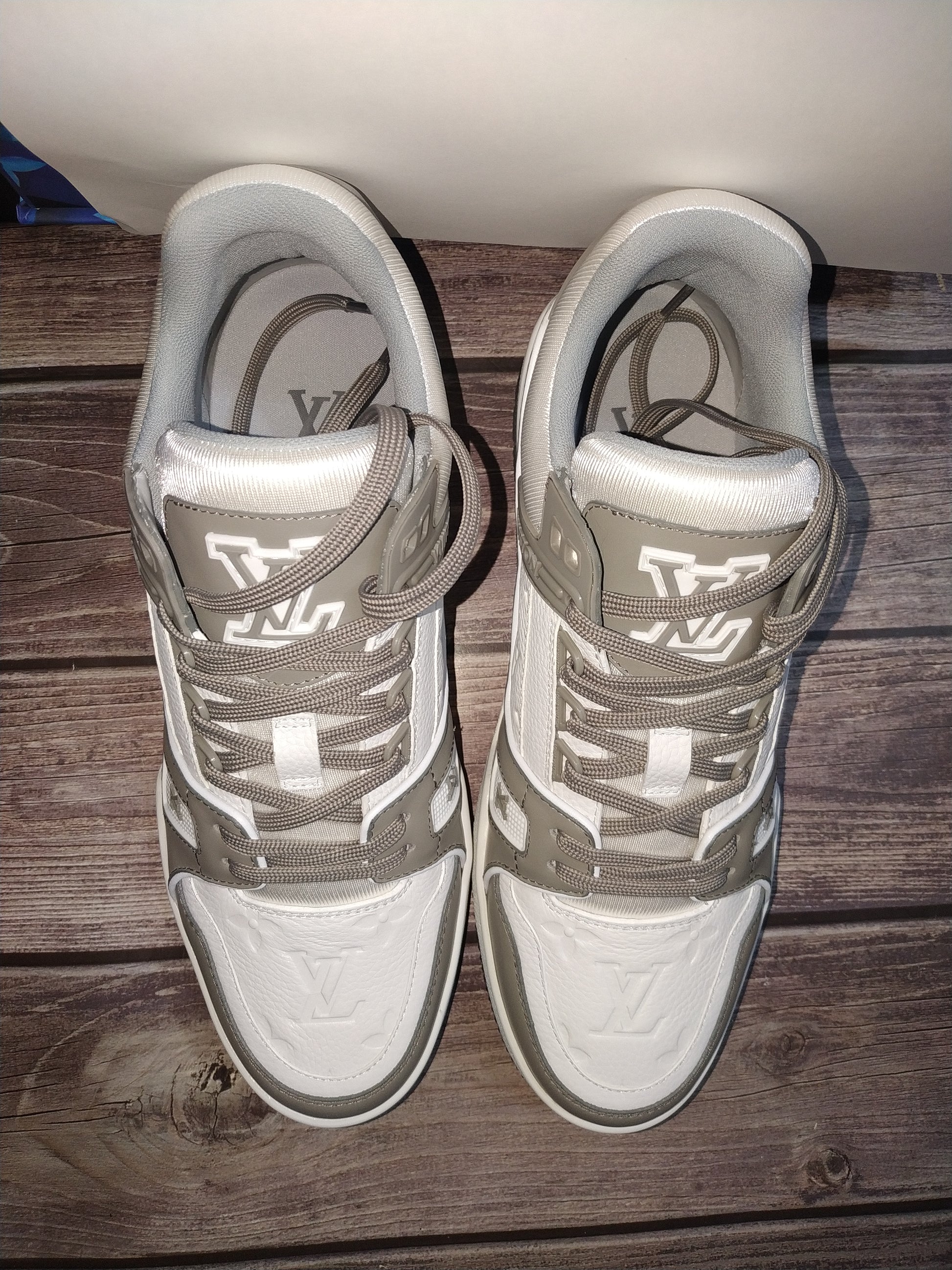 Louis Vuitton LV Trainer 'White Grey'