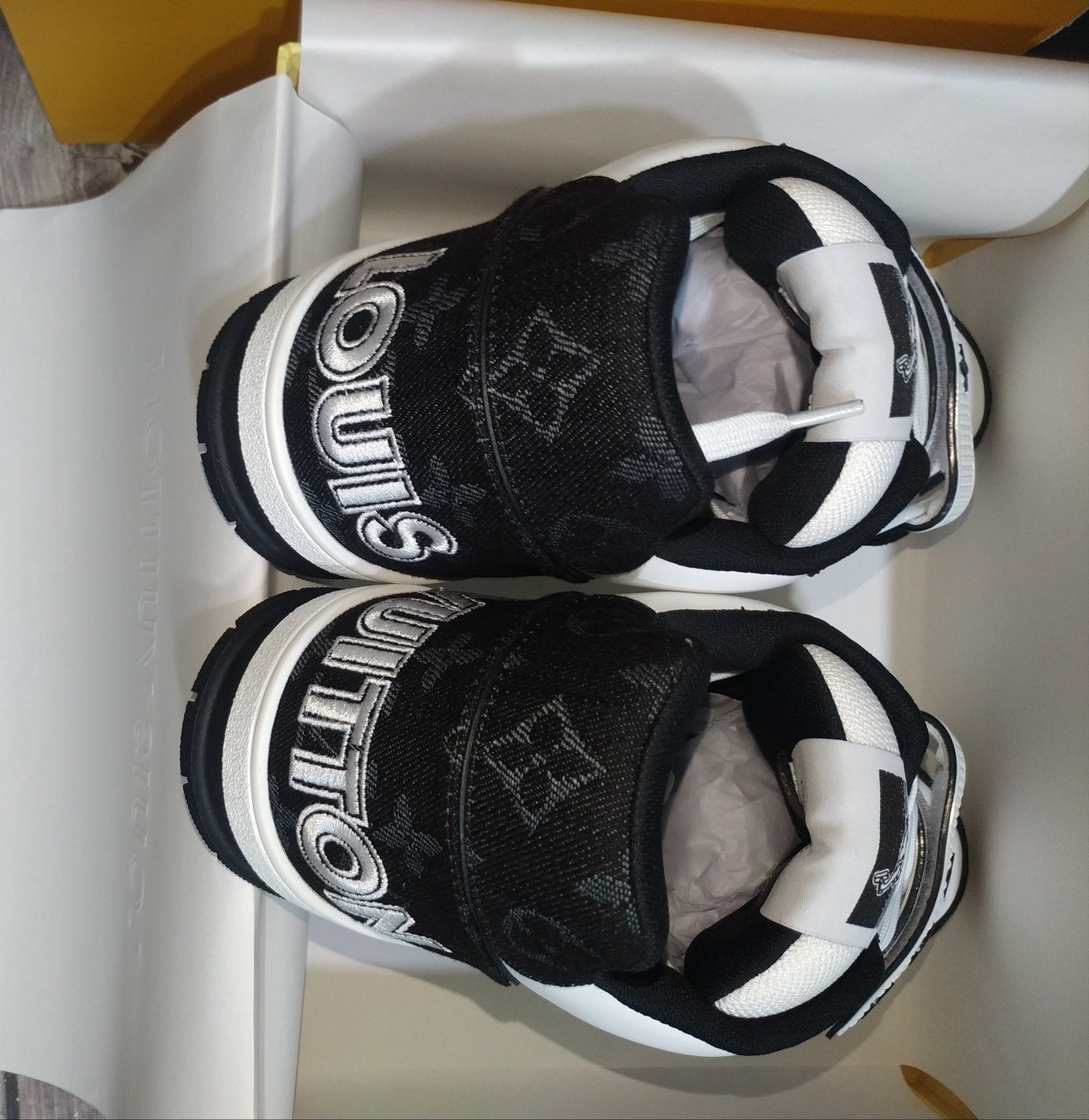 Louis Vuitton LV Trainer Switch 'Black'